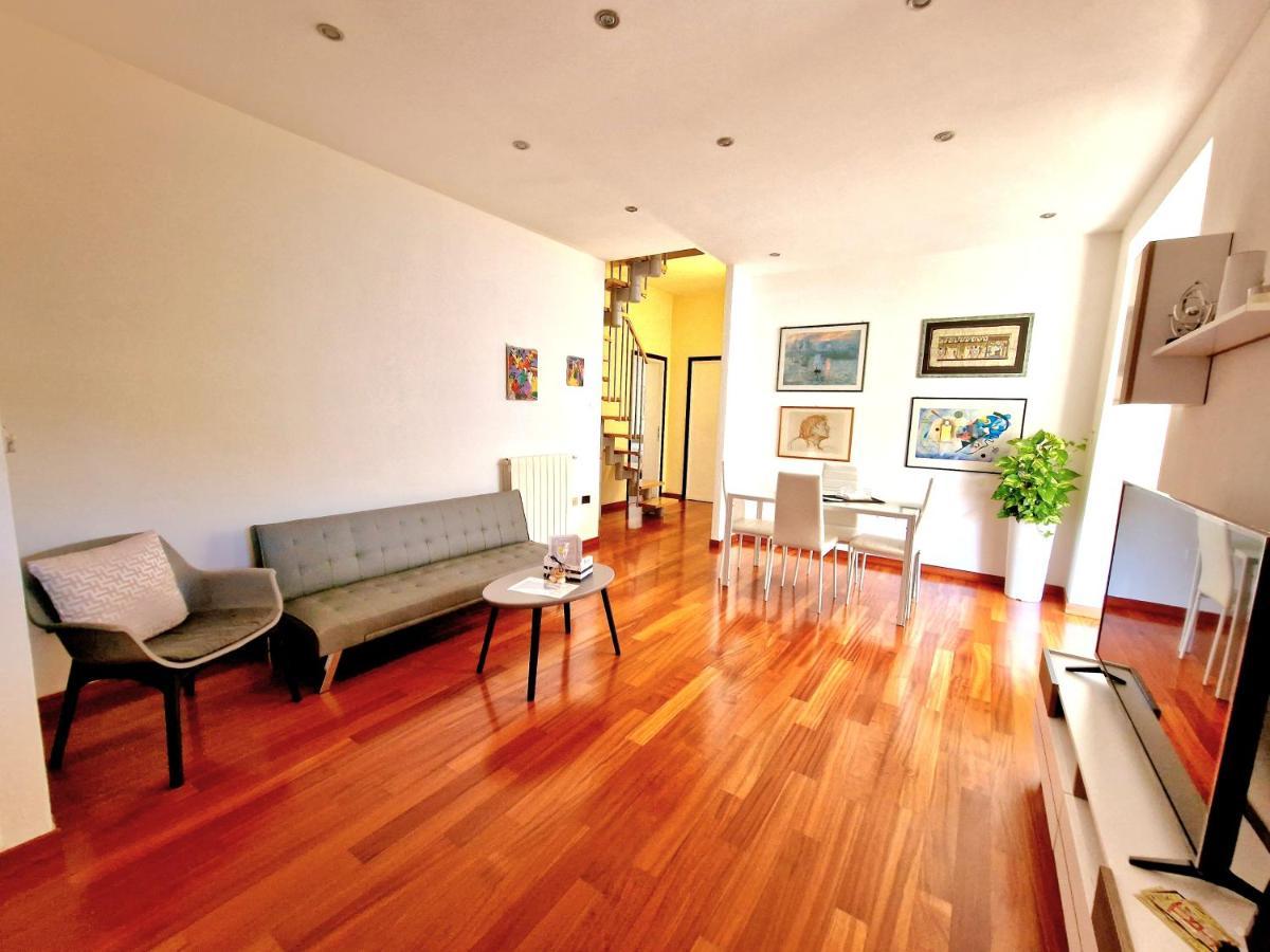 La Casa In Centro Lägenhet Olbia Exteriör bild